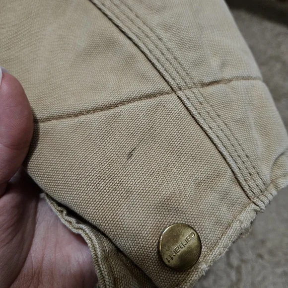 Vintage Rugged Carhartt Jacket - Picture 5 of 6